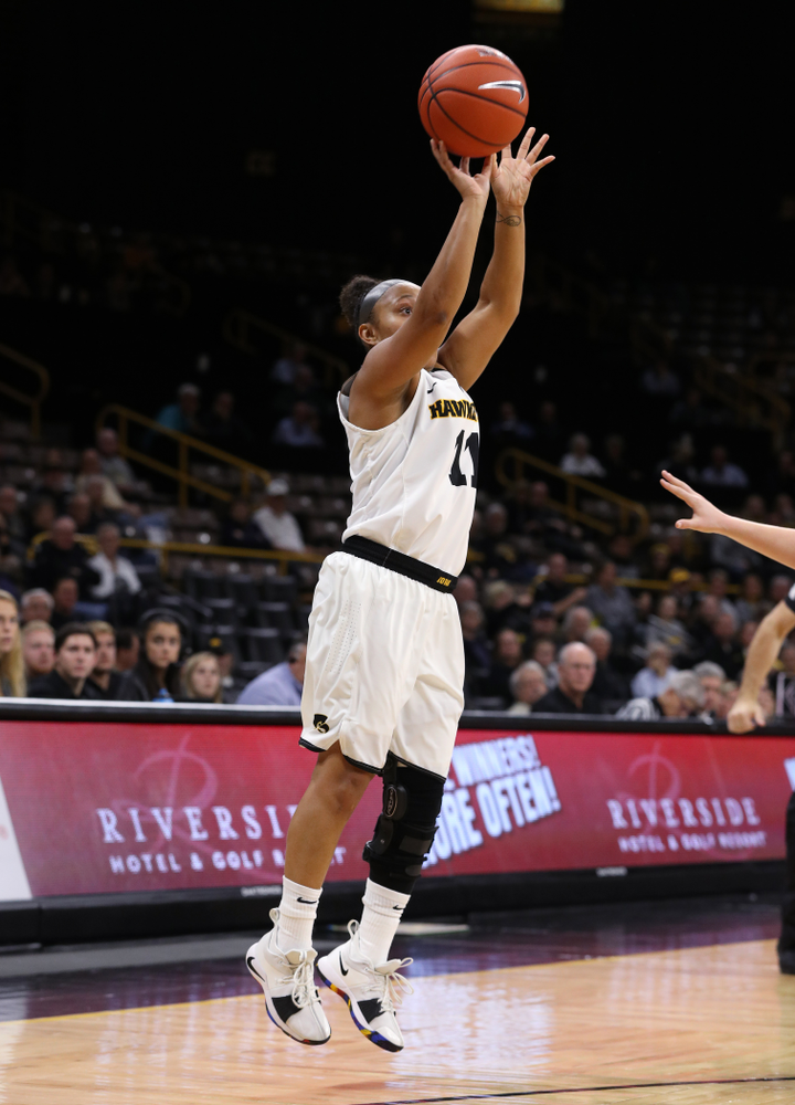 Iowa Hawkeyes guard Tania Davis (11) against Dakota Wesleyan University Tuesday, November 6, 2018 at Carver-Hawkeye Arena. (Brian Ray/hawkeyesports.com)