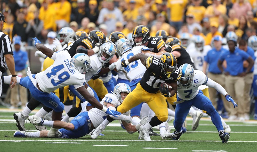 Iowa Hawkeyes running back Mekhi Sargent (10) against Middle Tennessee State Saturday, September 28, 2019 at Kinnick Stadium. (Max Allen/hawkeyesports.com)