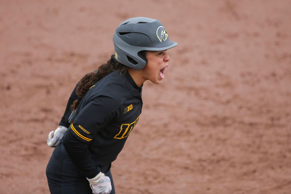 Iowa outfielder Lea Thompson (7) at game 2 vs Northwestern on Saturday, March 30, 2019 at Bob Pearl Field. (Lily Smith/hawkeyesports.com)