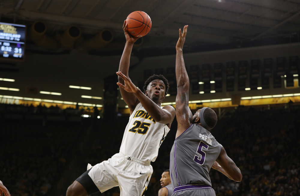 Iowa Hawkeyes forward Tyler Cook (25) against the Northwestern Wildcats Sunday, February 10, 2019 at Carver-Hawkeye Arena. (Brian Ray/hawkeyesports.com)