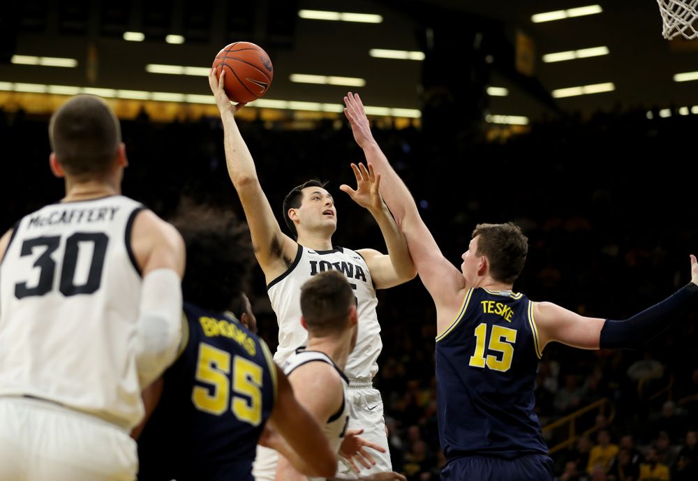Iowa Hawkeyes forward Ryan Kriener (15) against the Michigan Wolverines Friday, January 17, 2020 at Carver-Hawkeye Arena. (Brian Ray/hawkeyesports.com)