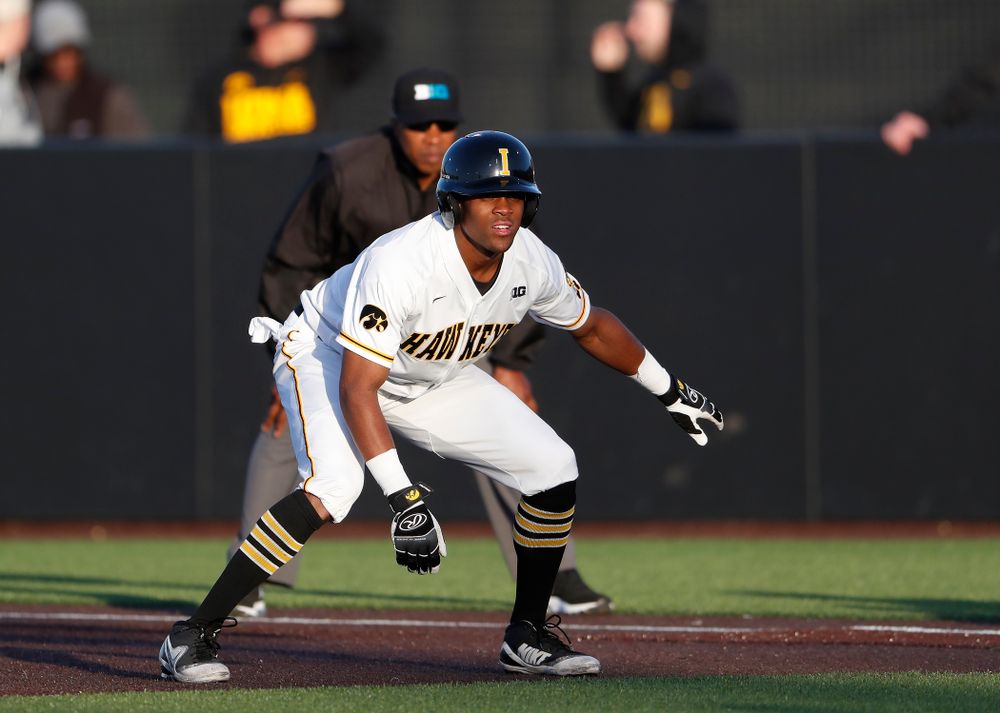 Iowa Hawkeyes third baseman Lorenzo Elion (1) against the Michigan Wolverines Friday, April 27, 2018 at Duane Banks Field in Iowa City. (Brian Ray/hawkeyesports.com)
