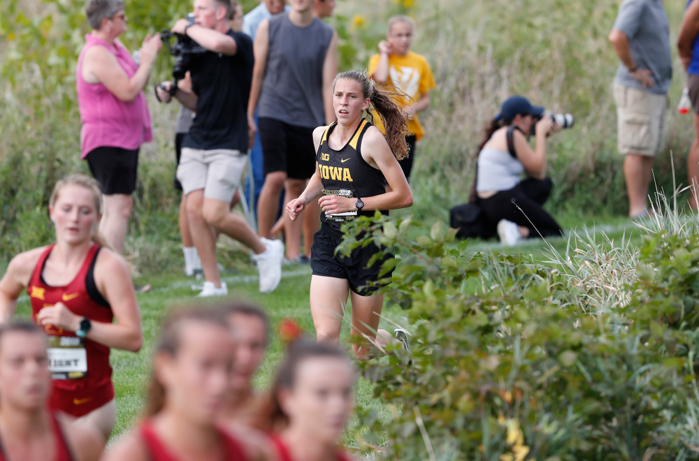 Anna Hostetler during the Hawkeye Invitational Friday, August 31, 2018 at the Ashton Cross Country Course. (Brian Ray/hawkeyesports.com)