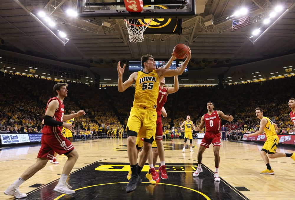 Iowa Hawkeyes forward Luka Garza (55) against the Wisconsin Badgers Friday, November 30, 2018 at Carver-Hawkeye Arena. (Brian Ray/hawkeyesports.com)