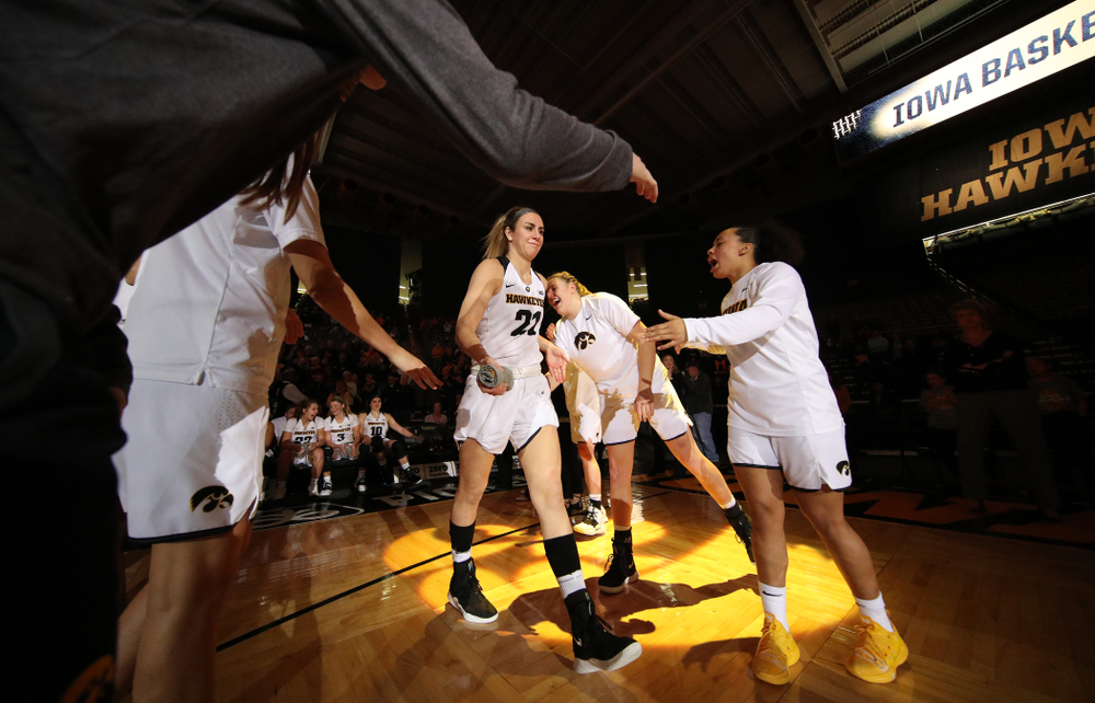 Iowa Hawkeyes forward Hannah Stewart (21) against the Rutgers Scarlet Knights Wednesday, January 23, 2019 at Carver-Hawkeye Arena. (Brian Ray/hawkeyesports.com)