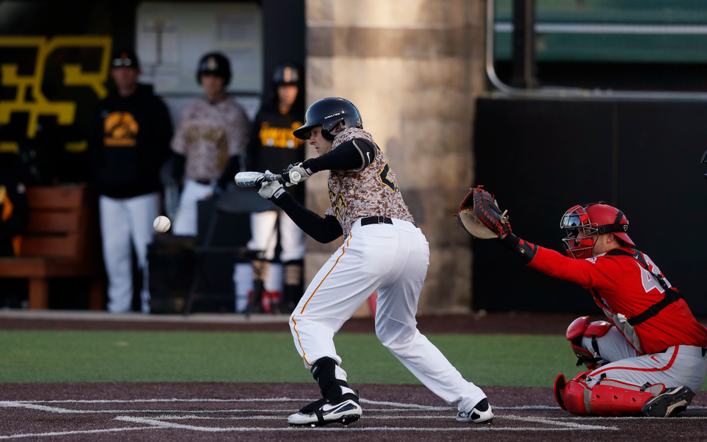 Iowa Hawkeyes infielder Kyle Crowl (23) against the Ohio State Buckeyes Saturday, April 7, 2018 at Duane Banks Field. (Brian Ray/hawkeyesports.com)