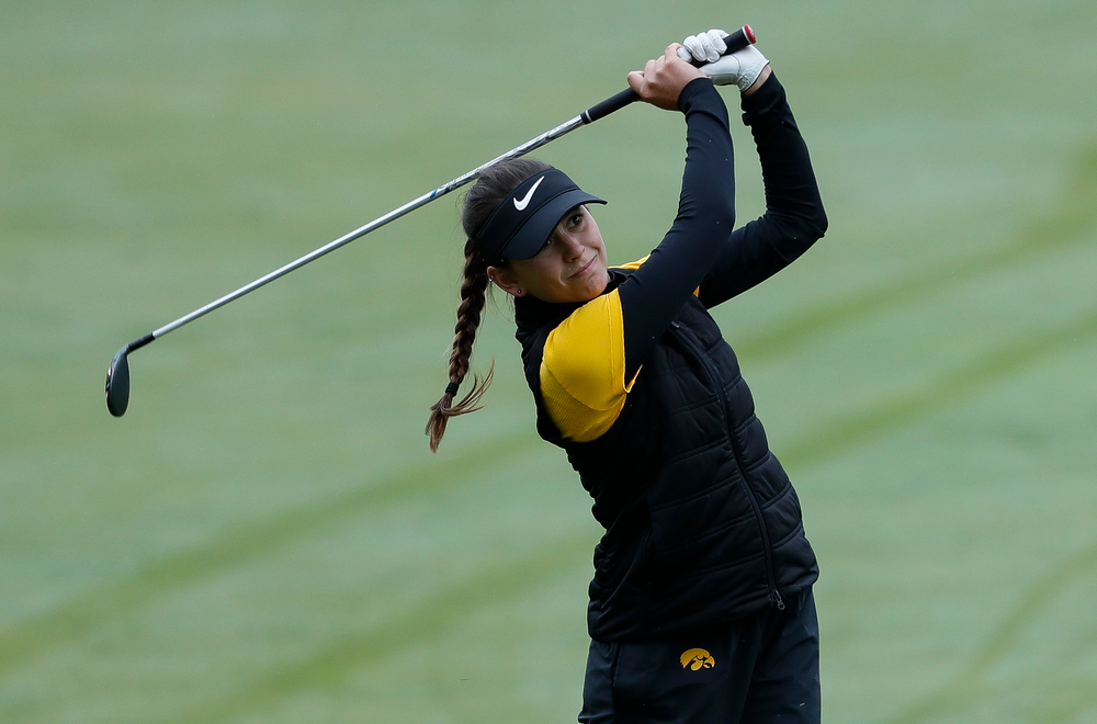 Iowa's Brett Permann hits an approach shot during the Diane Thomason Invitational at Finkbine Golf Course on September 29, 2018. (Tork Mason/hawkeyesports.com)