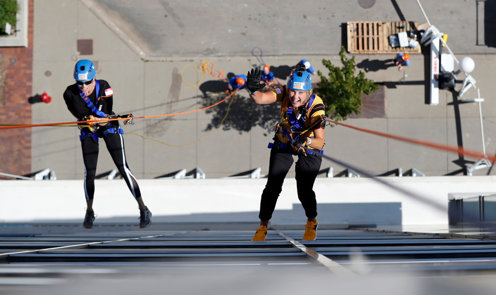 Iowa Women's Basketball head coach Lisa Bluder goes Over The Edge to benefit Ronald McDonald House Charities of Eastern Iowa and Western Illinois Friday, September 14, 2018 in downtown Iowa City.(Brian Ray/hawkeyesports.com)
