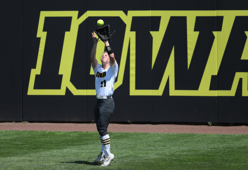 Iowa Hawkeyes Havyn Monteer (21) against the Ohio State Buckeyes on senior day Sunday, May 5, 2019 at Pearl Field. (Brian Ray/hawkeyesports.com)