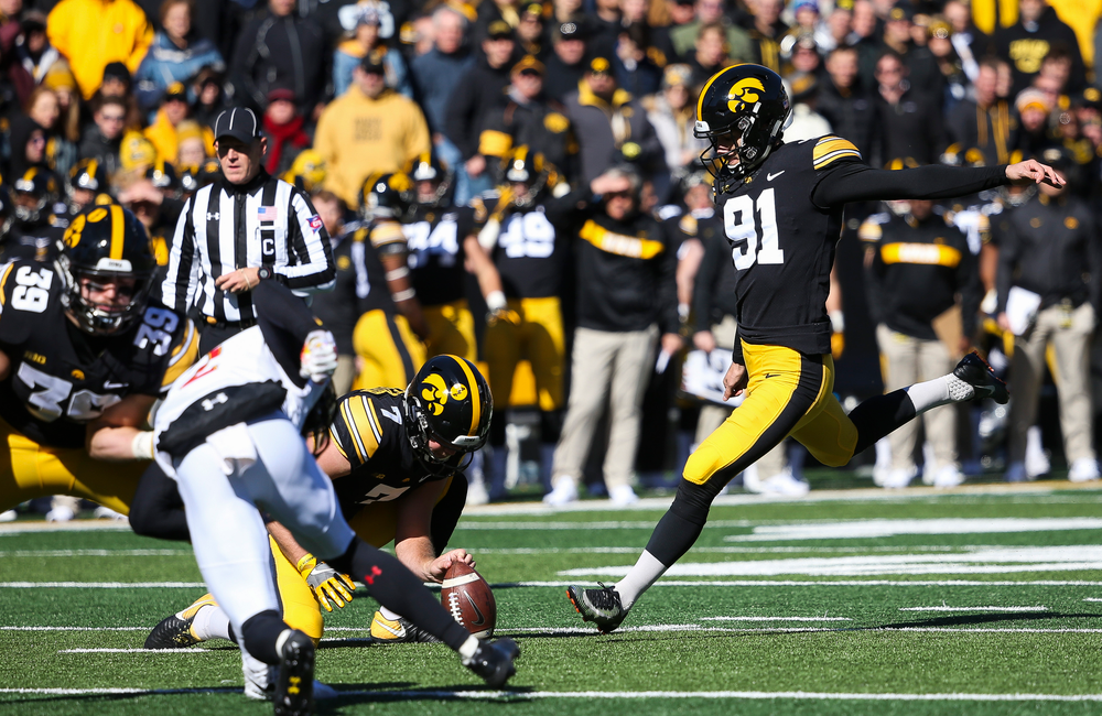 Iowa Hawkeyes placekicker Miguel Recinos (91) kicks a field goal during a game against Maryland at Kinnick Stadium on October 20, 2018. (Tork Mason/hawkeyesports.com)