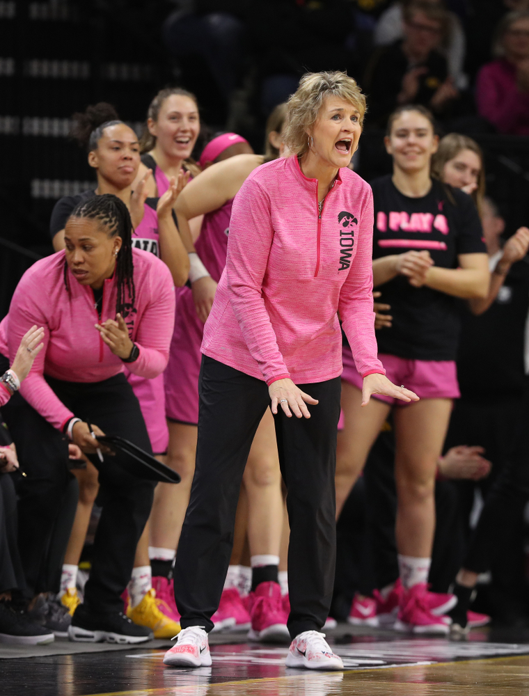 Iowa Hawkeyes head coach Lisa Bluder against the seventh ranked Maryland Terrapins Sunday, February 17, 2019 at Carver-Hawkeye Arena. (Brian Ray/hawkeyesports.com)