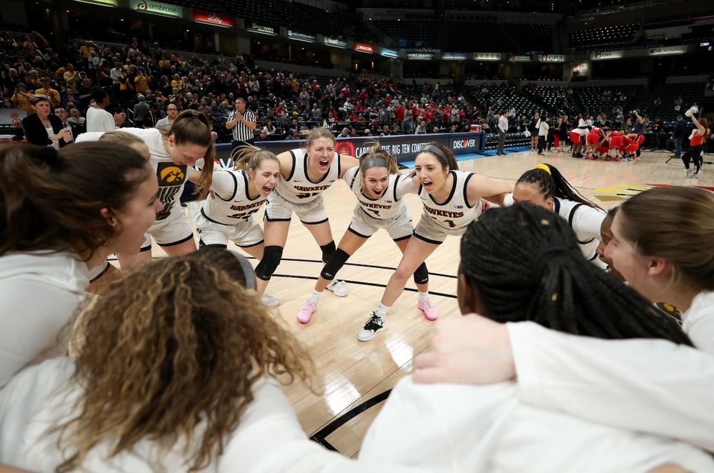 The Iowa Hawkeyes against Ohio State in the quarterfinals of the Big Ten Basketball Tournament Friday, March 6, 2020 at Bankers Life Fieldhouse in Indianapolis. (Brian Ray/hawkeyesports.com)
