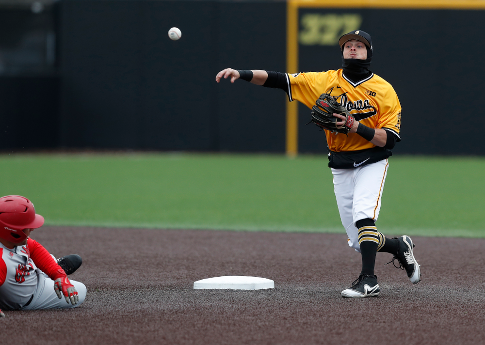 Iowa Hawkeyes infielder Mitchell Boe (4) against the Ohio State Buckeyes Sunday, April 8, 2018 at Duane Banks Field.(Brian Ray/hawkeyesports.com)