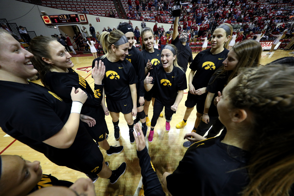 The Iowa Hawkeyes against the Indiana Hoosiers Thursday, February 21, 2019 at Simon Skjodt Assembly Hall. (Brian Ray/hawkeyesports.com)