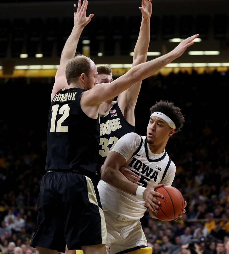 Iowa Hawkeyes forward Cordell Pemsl (35) against the Purdue Boilermakers Tuesday, March 3, 2020 at Carver-Hawkeye Arena. (Brian Ray/hawkeyesports.com)