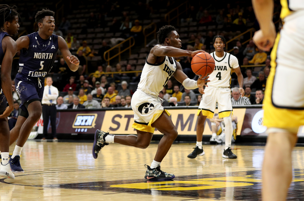 Iowa Hawkeyes guard Joe Toussaint (1) against North Florida Thursday, November 21, 2019 at Carver-Hawkeye Arena. (Brian Ray/hawkeyesports.com)