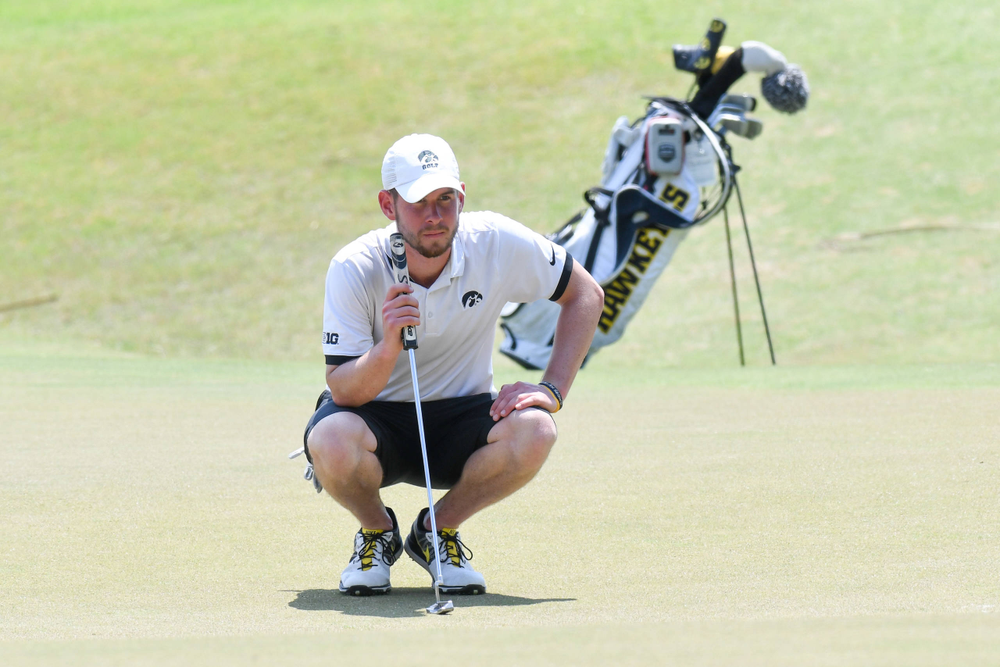 Senior Carson Schaake competes in the first round of the NCAA Men's Golf Regional. (Photo:SE Sports Media/Sideline Sports).