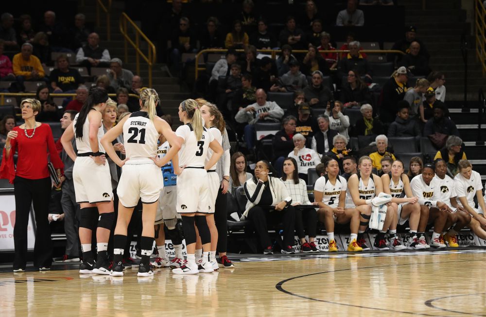 Iowa Hawkeyes head coach Lisa Bluder against the Purdue Boilermakers Sunday, January 27, 2019 at Carver-Hawkeye Arena. (Brian Ray/hawkeyesports.com)