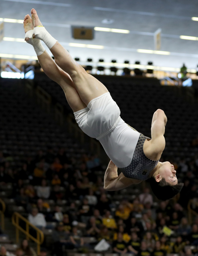 Iowa’s Bennet Huang competes on the floor against UIC and Minnesota Saturday, February 1, 2020 at Carver-Hawkeye Arena. (Brian Ray/hawkeyesports.com)