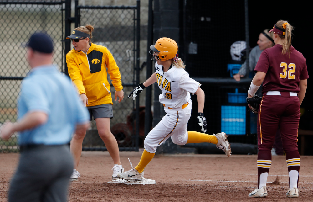 Iowa Hawkeyes infielder Sarah Kurtz (9) against the Minnesota Golden Gophers Thursday, April 12, 2018 at Bob Pearl Field. (Brian Ray/hawkeyesports.com)