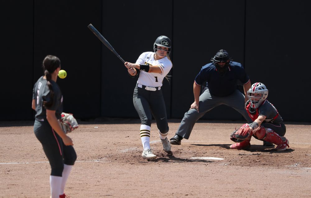 Iowa Hawkeyes Cameron Cecil (1) singles against the Ohio State Buckeyes on senior day Sunday, May 5, 2019 at Pearl Field. (Brian Ray/hawkeyesports.com)