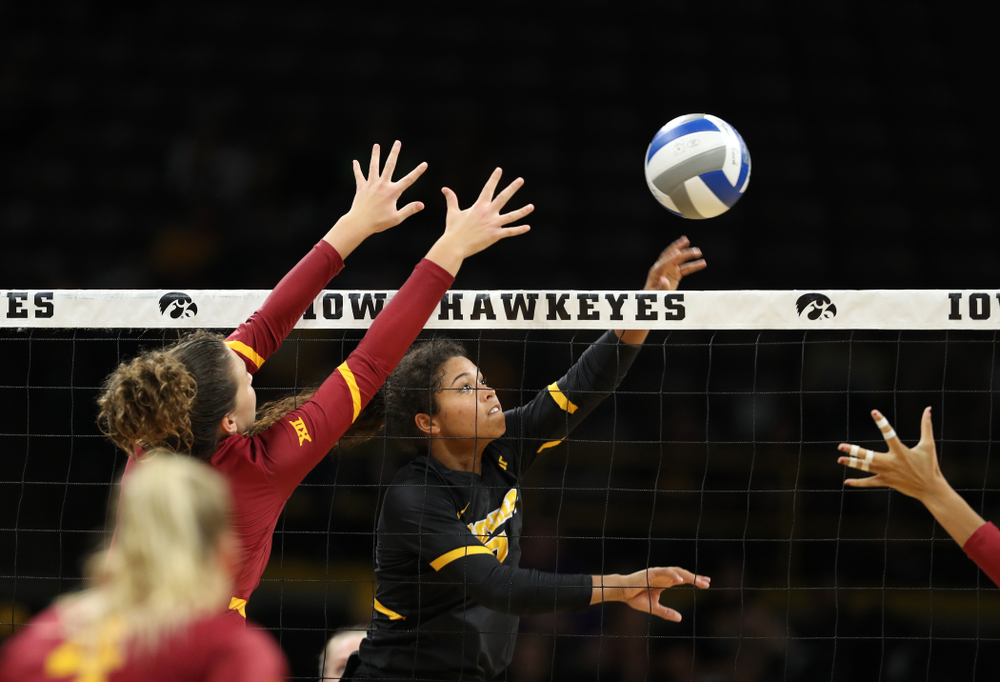 Iowa Hawkeyes setter Brie Orr (7) against the Iowa State Cyclones Saturday, September 21, 2019 at Carver-Hawkeye Arena. (Brian Ray/hawkeyesports.com)