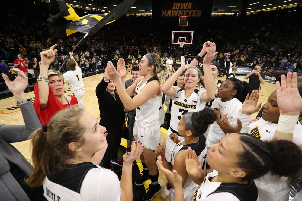 The Iowa Hawkeyes celebrate their win against the Purdue Boilermakers Sunday, January 27, 2019 at Carver-Hawkeye Arena. (Brian Ray/hawkeyesports.com)