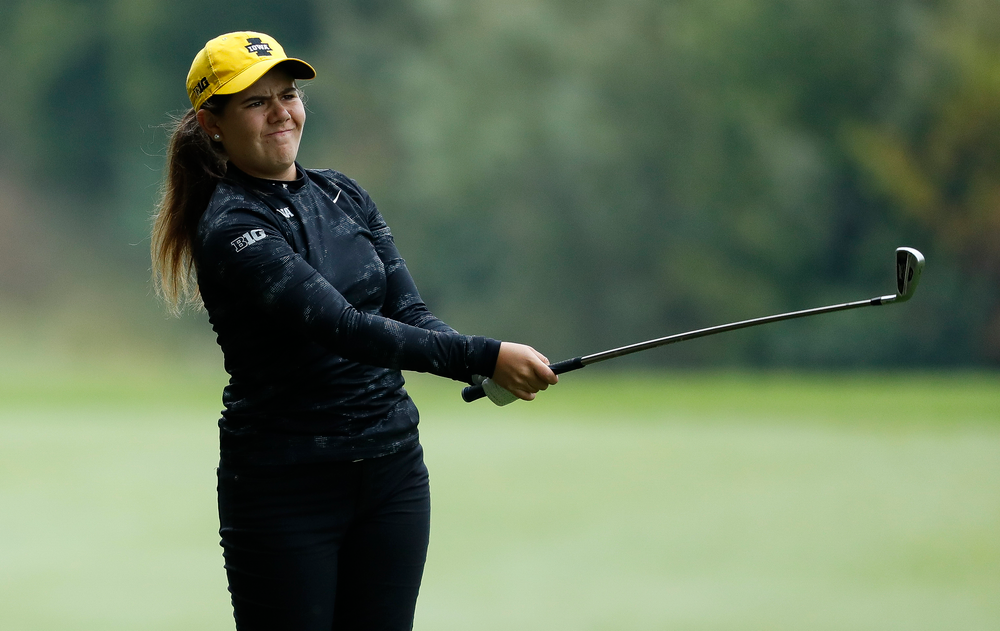 Iowa's Manuela Lizarazu hits an approach shot during the final round of the Diane Thomason Invitational at Finkbine Golf Course on September 30, 2018. (Tork Mason/hawkeyesports.com)