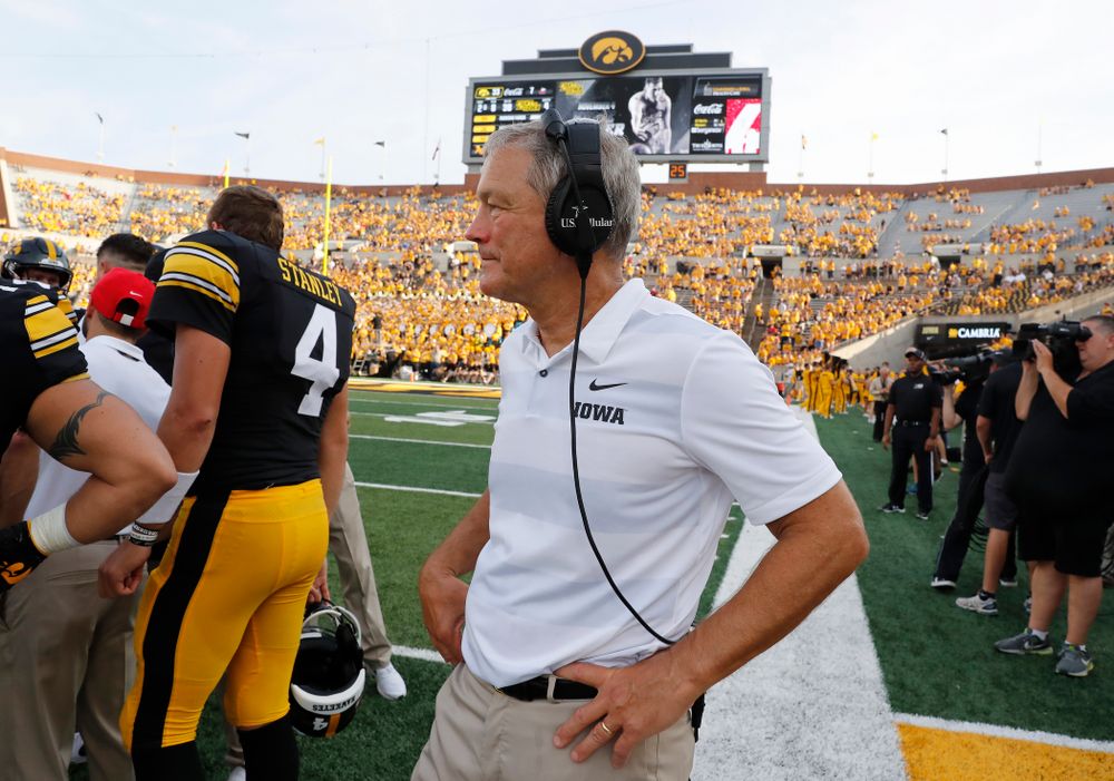 Iowa Hawkeyes head coach Kirk Ferentz stands on the sideline during the closing minutes against the Northern Illinois Huskies Saturday, September 1, 2018 at Kinnick Stadium. (Brian Ray/hawkeyesports.com)