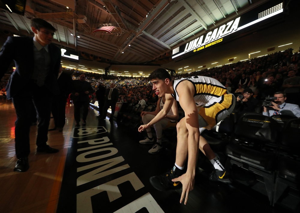 Iowa Hawkeyes forward Luka Garza (55) against the Ohio State Buckeyes Thursday, February 20, 2020 at Carver-Hawkeye Arena. (Brian Ray/hawkeyesports.com)