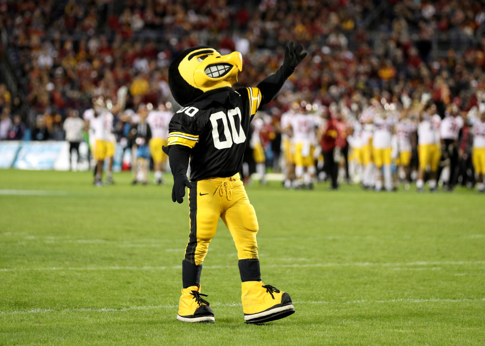 Herky The Hawk waves to the Stead Family ChildrenÕs Hospital at the end of the first quarter against USC in the Holiday Bowl Friday, December 27, 2019 at San Diego Community Credit Union Stadium. (Brian Ray/hawkeyesports.com)