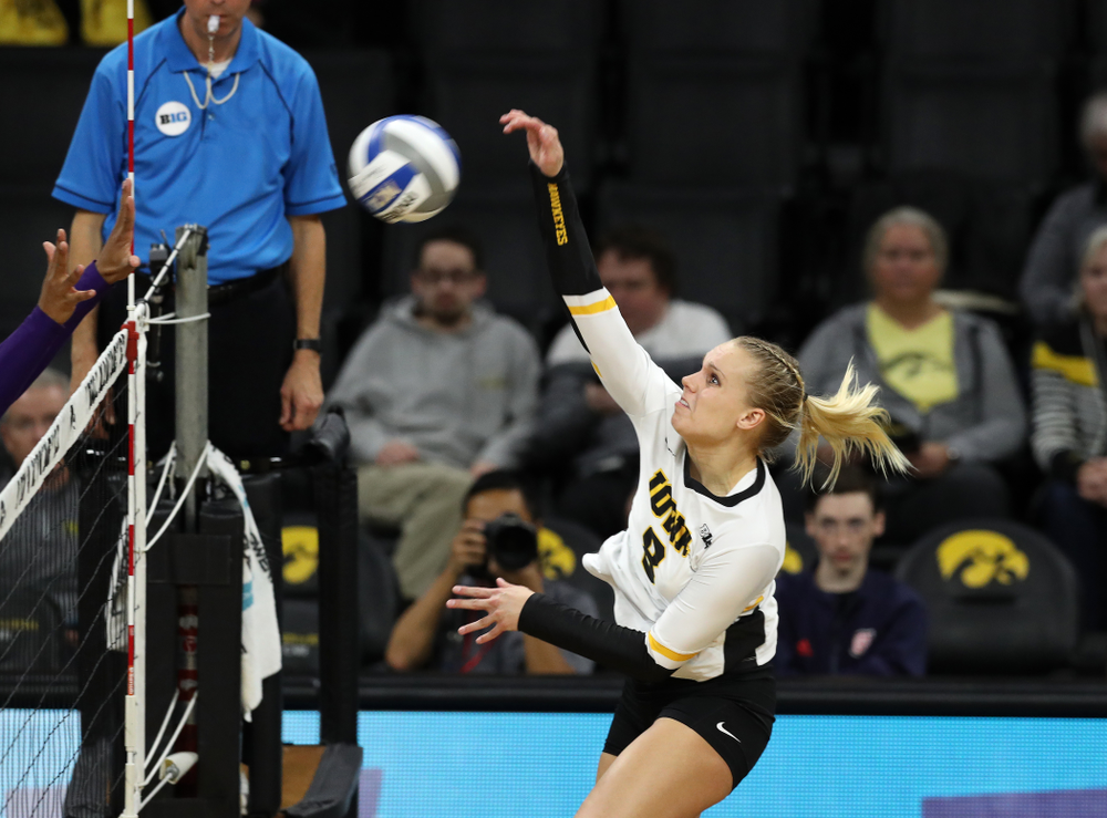Iowa Hawkeyes right side hitter Reghan Coyle (8) against the Northwestern Wildcats Wednesday, October 24, 2018 at Carver-Hawkeye Arena. (Brian Ray/hawkeyesports.com)