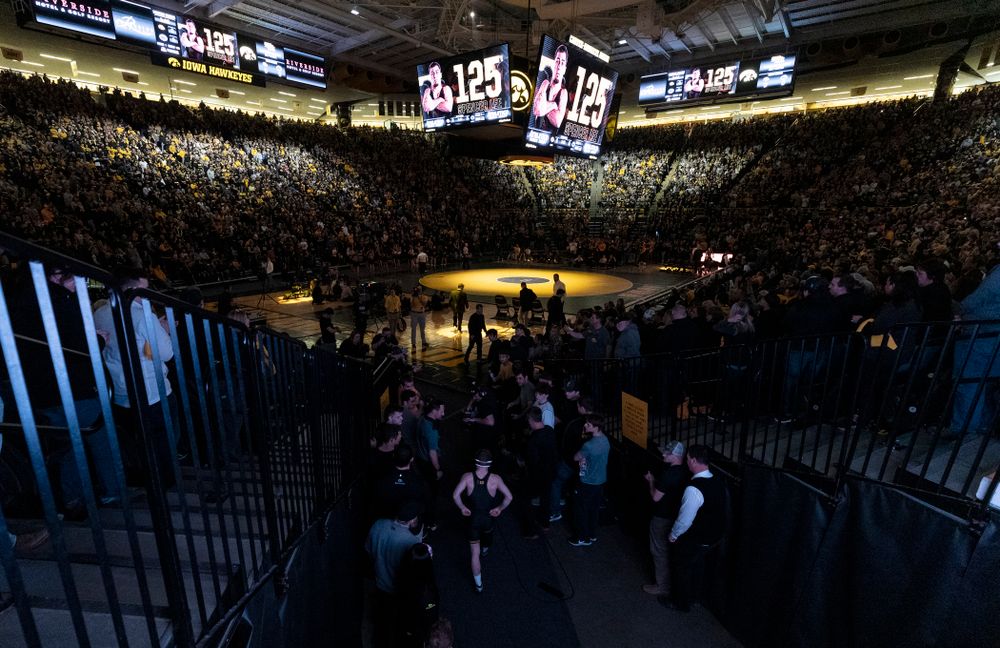 Iowa’s Spencer Lee wrestles Penn State’s Brandon Meredith at 125 pounds Friday, January 31, 2020 at Carver-Hawkeye Arena.Lee won the match by technical fall. (Brian Ray/hawkeyesports.com)