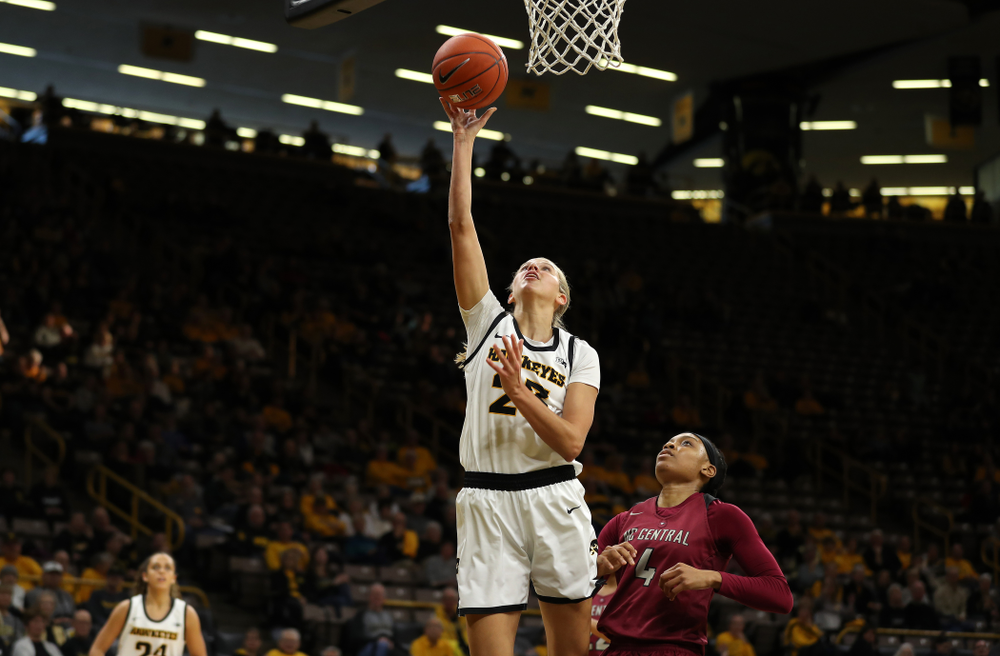 Iowa Hawkeyes Logan Cook (23) against North Carolina Central Saturday, December 14, 2019 at Carver-Hawkeye Arena. (Brian Ray/hawkeyesports.com)