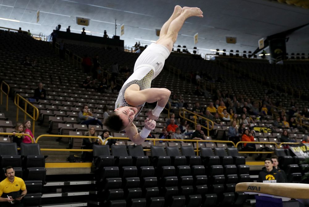 Iowa’s Mitch Mandozzi competes on the vault against Illinois Sunday, March 1, 2020 at Carver-Hawkeye Arena. (Brian Ray/hawkeyesports.com)