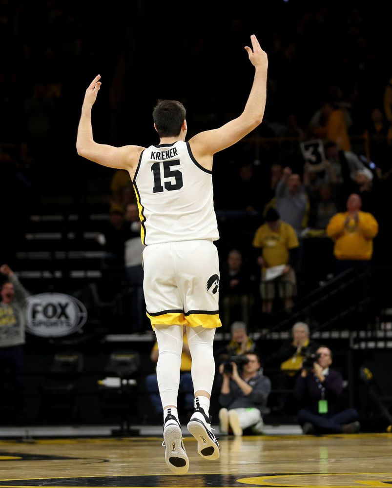 Iowa Hawkeyes forward Ryan Kriener (15) against the Michigan Wolverines Friday, January 17, 2020 at Carver-Hawkeye Arena. (Brian Ray/hawkeyesports.com)