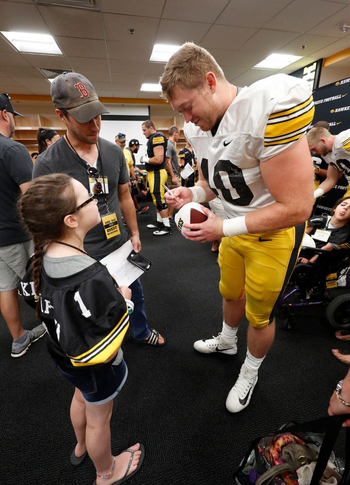 Iowa Hawkeyes defensive end Parker Hesse (40) during Kids Day Saturday, August 11, 2018 at Kinnick Stadium. (Brian Ray/hawkeyesports.com)