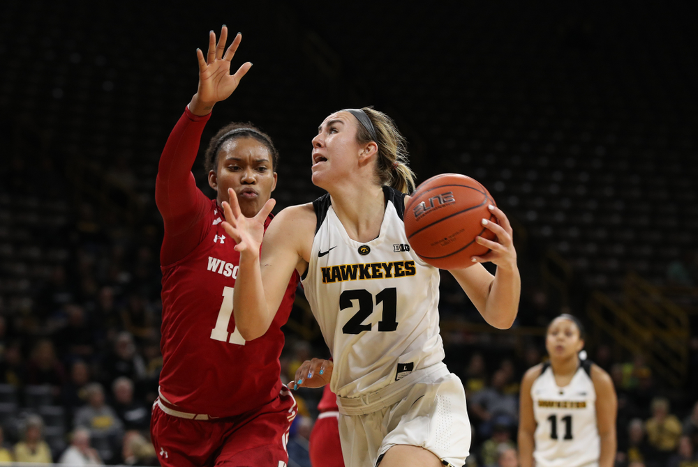 Iowa Hawkeyes forward Hannah Stewart (21) against the Wisconsin Badgers Monday, January 7, 2019 at Carver-Hawkeye Arena. (Brian Ray/hawkeyesports.com)