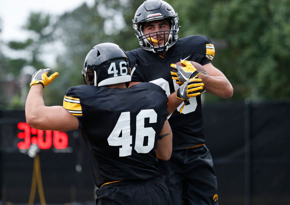 Iowa Hawkeyes wide receiver Nico Ragaini (89) and fullback Austin Kelly (46) during practice No. 4 of Fall Camp Monday, August 6, 2018 at the Hansen Football Performance Center. (Brian Ray/hawkeyesports.com)