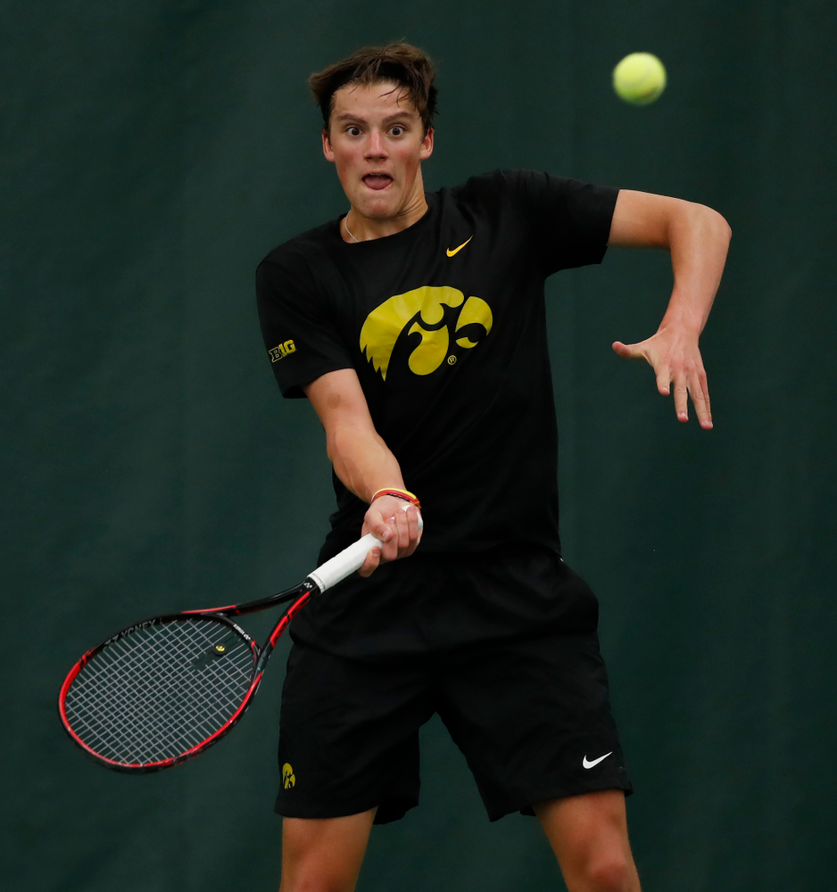 Joe Tyler against the Illinois Fighting Illini Saturday, March 31, 2018 at Hawkeye Tennis and Recreation Center. (Brian Ray/hawkeyesports.com)