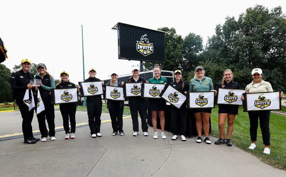 Members of the Diane Thomason Invitation All-Tournament team pose for a photo after the final round of the Diane Thomason Invitational at Finkbine Golf Course on September 30, 2018. (Tork Mason/hawkeyesports.com)