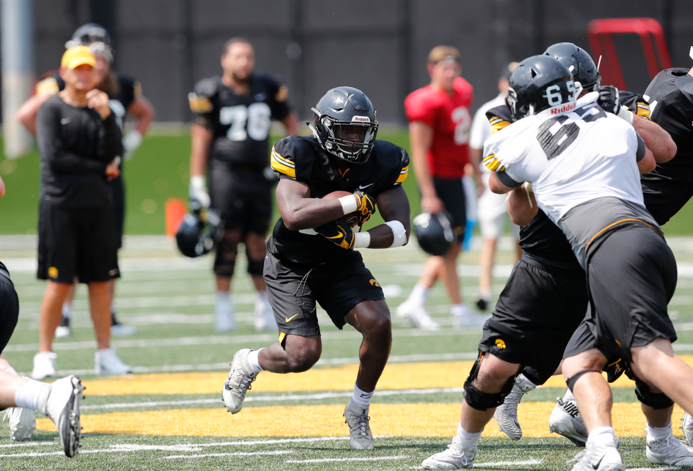Iowa Hawkeyes running back Henry Geil (30) during fall camp practice No. 9 Friday, August 10, 2018 at the Kenyon Practice Facility. (Brian Ray/hawkeyesports.com)