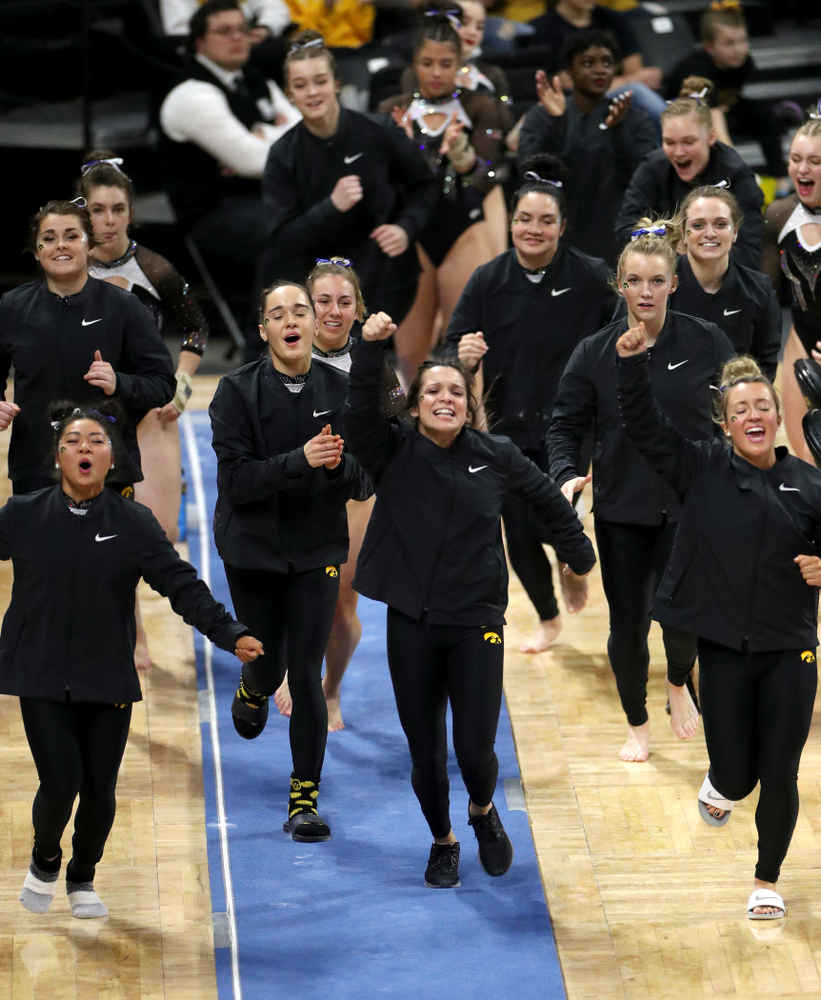 The Iowa Hawkeyes cheer on Daniela Castillo as she competes on the vault against Michigan State Saturday, February 1, 2020 at Carver-Hawkeye Arena. (Brian Ray/hawkeyesports.com)