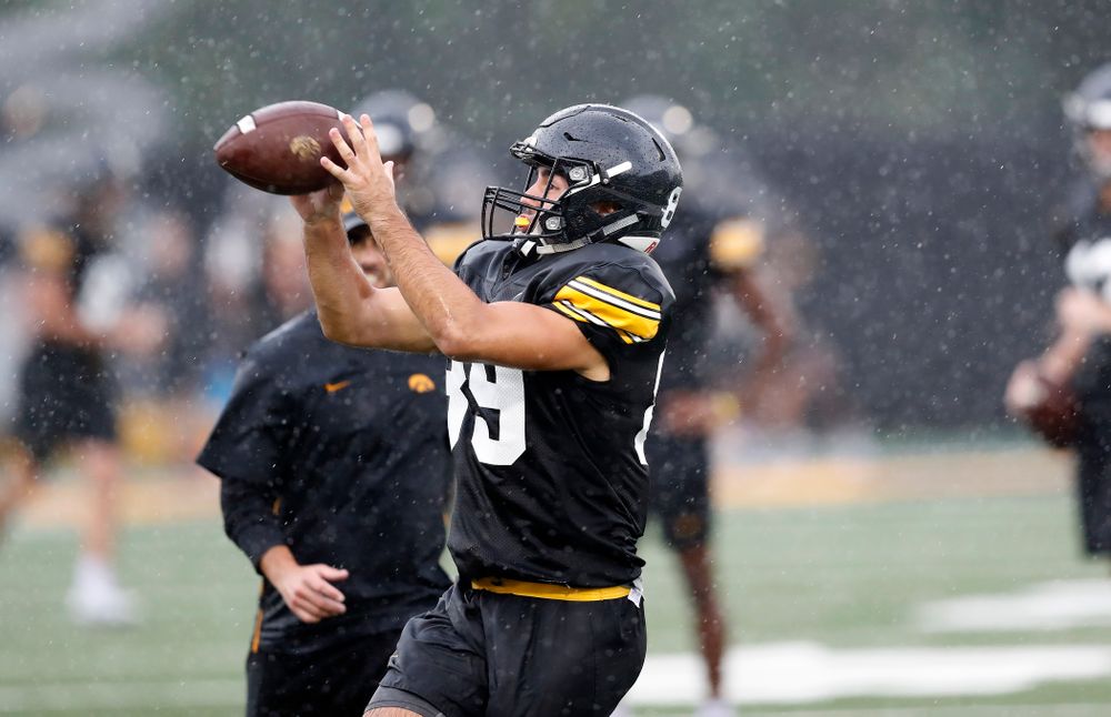 Iowa Hawkeyes wide receiver Nico Ragaini (89) during camp practice No. 15 Monday, August 20, 2018 at the Hansen Football Performance Center. (Brian Ray/hawkeyesports.com)