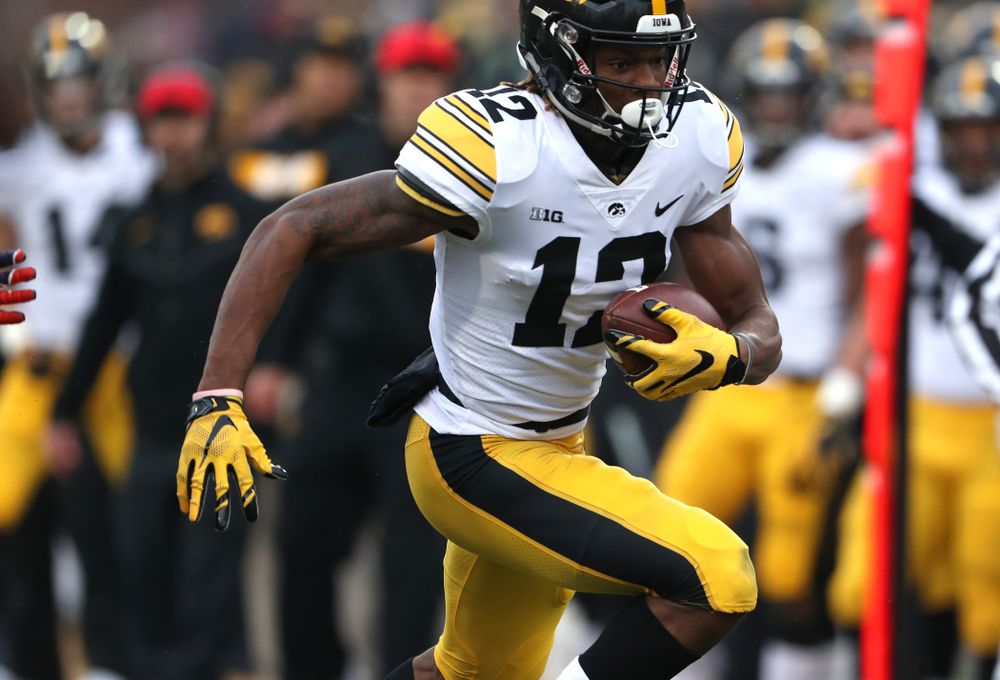 Iowa Hawkeyes wide receiver Brandon Smith (12) against the Illinois Fighting Illini Saturday, November 17, 2018 at Memorial Stadium in Champaign, Ill. (Brian Ray/hawkeyesports.com)