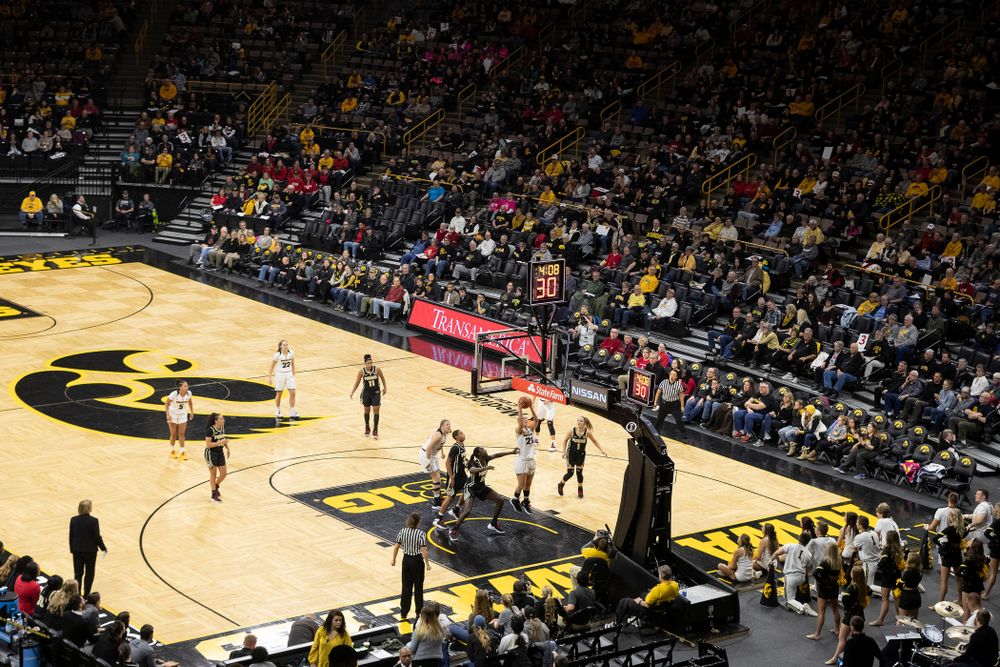 Iowa Hawkeyes forward Hannah Stewart (21) against the Purdue Boilermakers Sunday, January 27, 2019 at Carver-Hawkeye Arena. (Brian Ray/hawkeyesports.com)