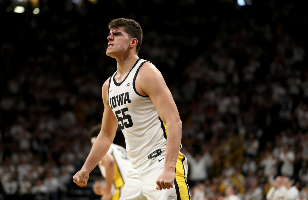 Iowa Hawkeyes forward Luka Garza (55) against the Illinois Fighting Illini Sunday, February 2, 2020 at Carver-Hawkeye Arena. (Brian Ray/hawkeyesports.com)
