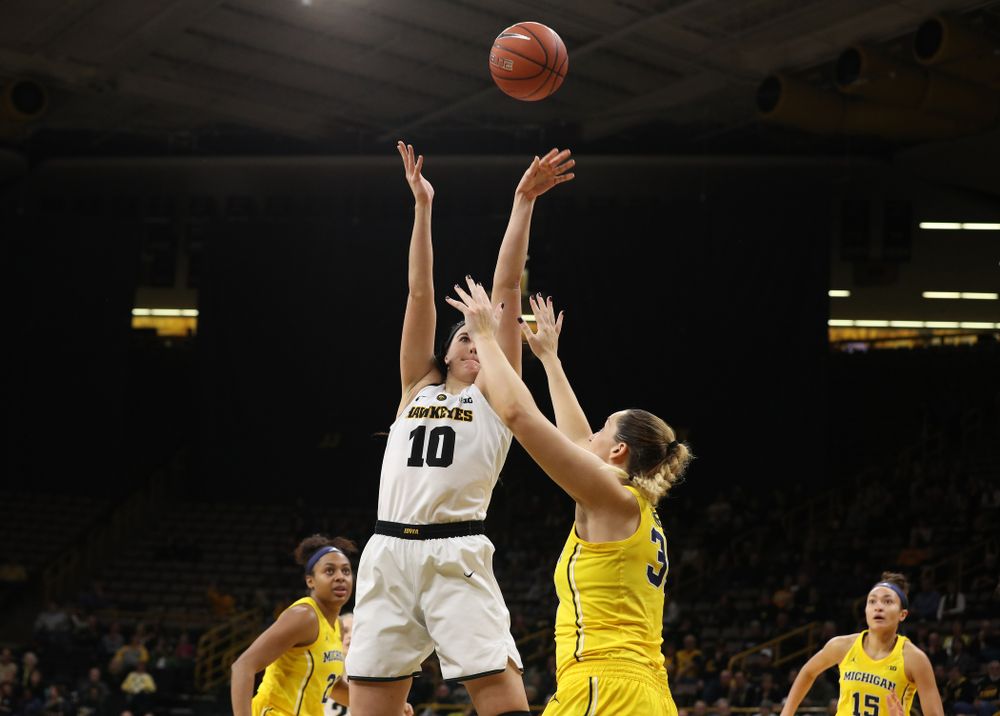 Iowa Hawkeyes forward Megan Gustafson (10) against the Michigan Wolverines Thursday, January 17, 2019 at Carver-Hawkeye Arena. (Brian Ray/hawkeyesports.com)