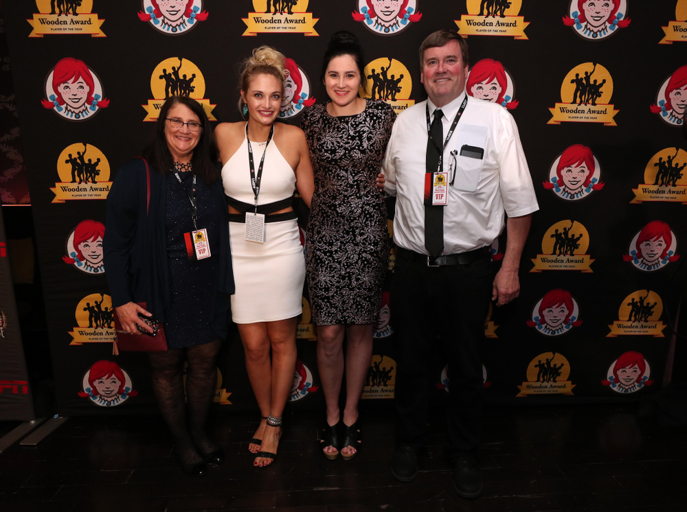 Iowa Hawkeyes forward Megan Gustafson (10) and her sister family before the ESPN College Basketball Awards show Friday, April 12, 2019 at The Novo at LA Live. (Brian Ray/hawkeyesports.com)