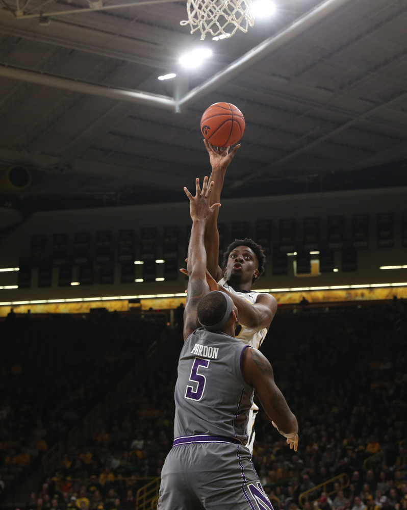 Iowa Hawkeyes forward Tyler Cook (25) against the Northwestern Wildcats Sunday, February 10, 2019 at Carver-Hawkeye Arena. (Brian Ray/hawkeyesports.com)